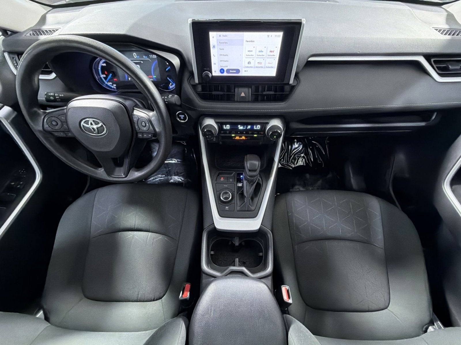 2024 Toyota RAV4 XLE - Photo 36