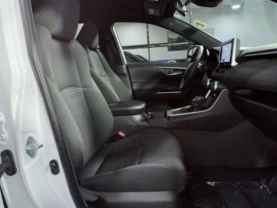 2024 Toyota RAV4 Hybrid SE