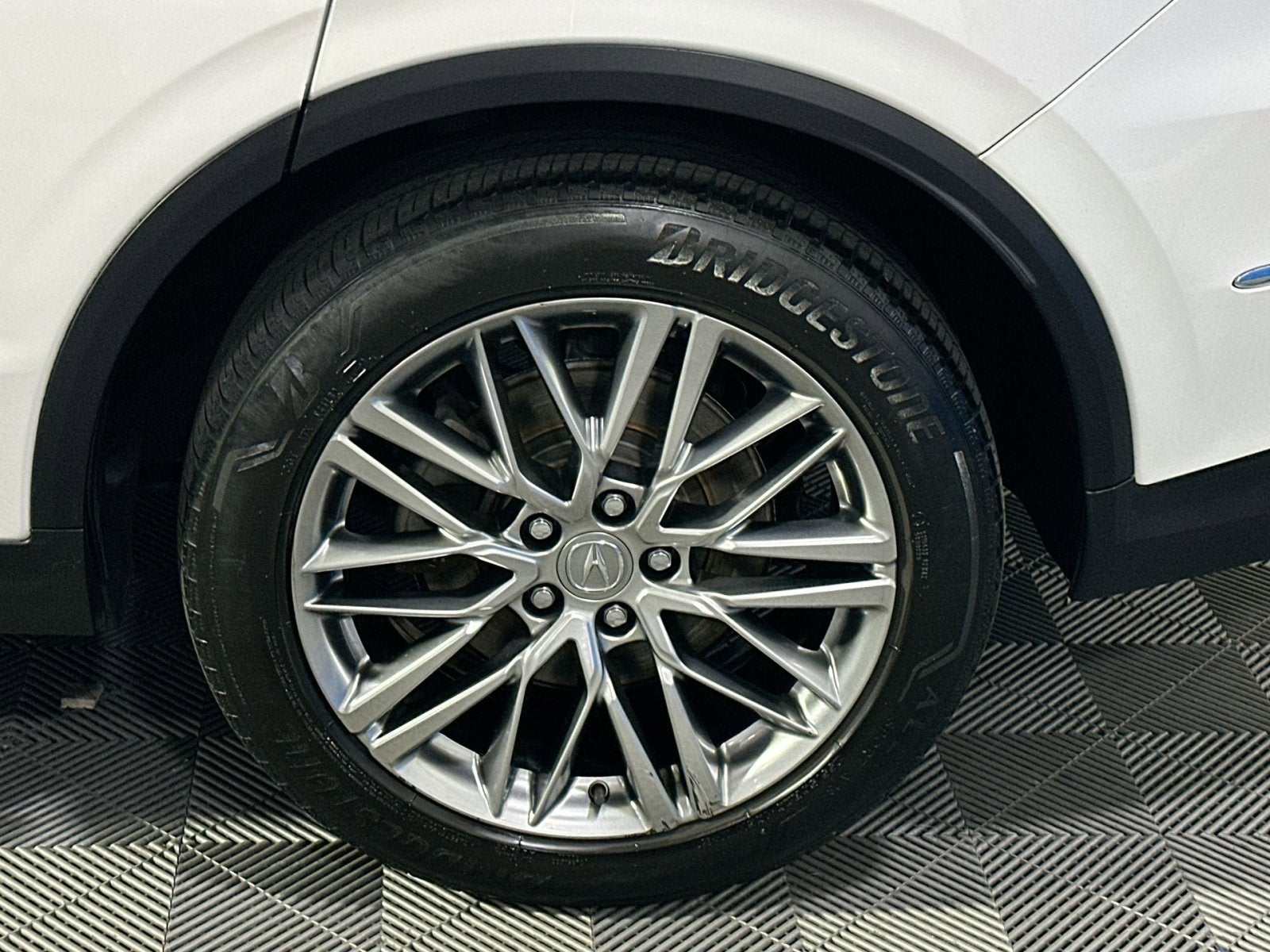 2023 Acura MDX Advance