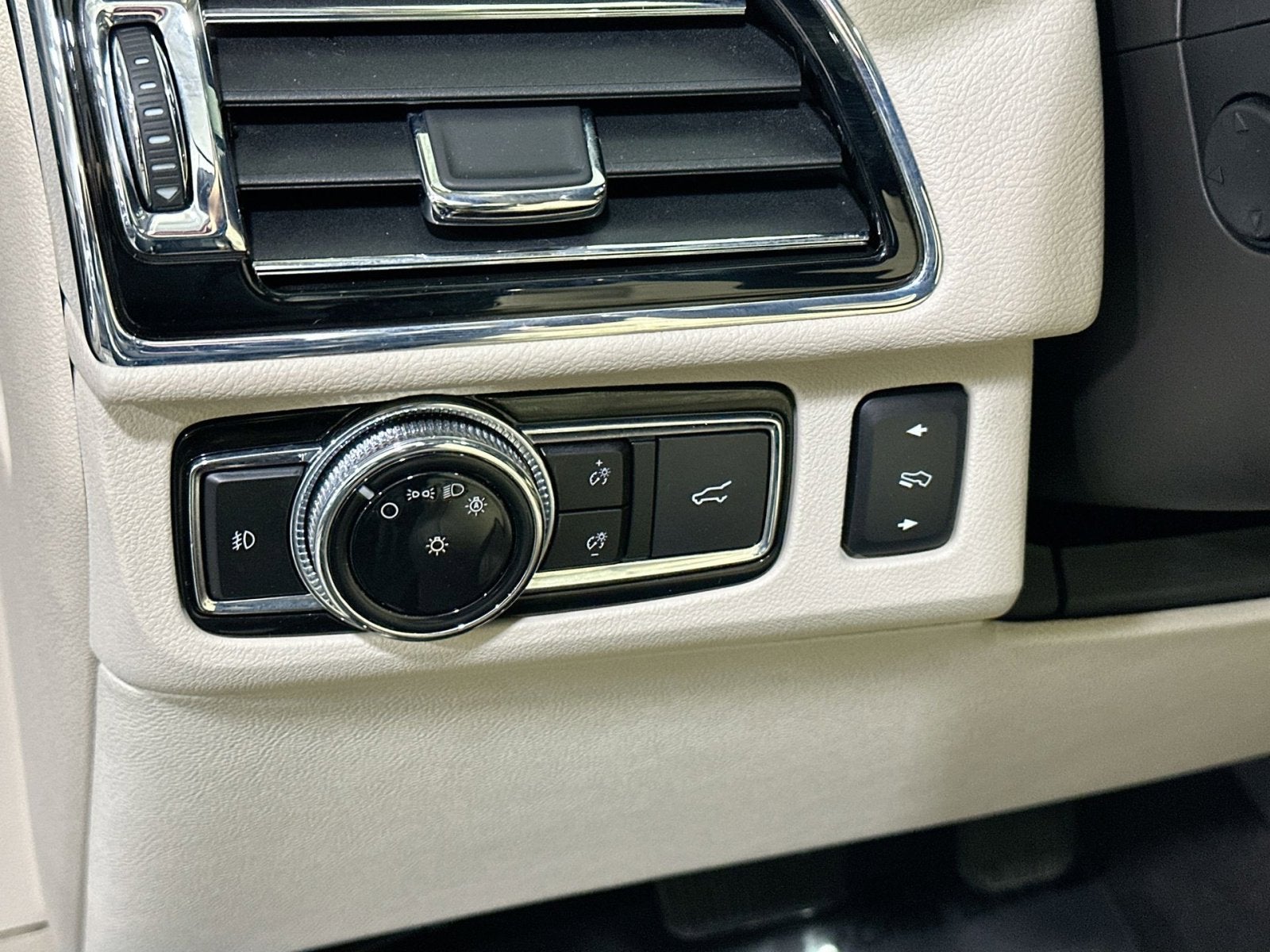 2021 Lincoln Navigator L L Reserve