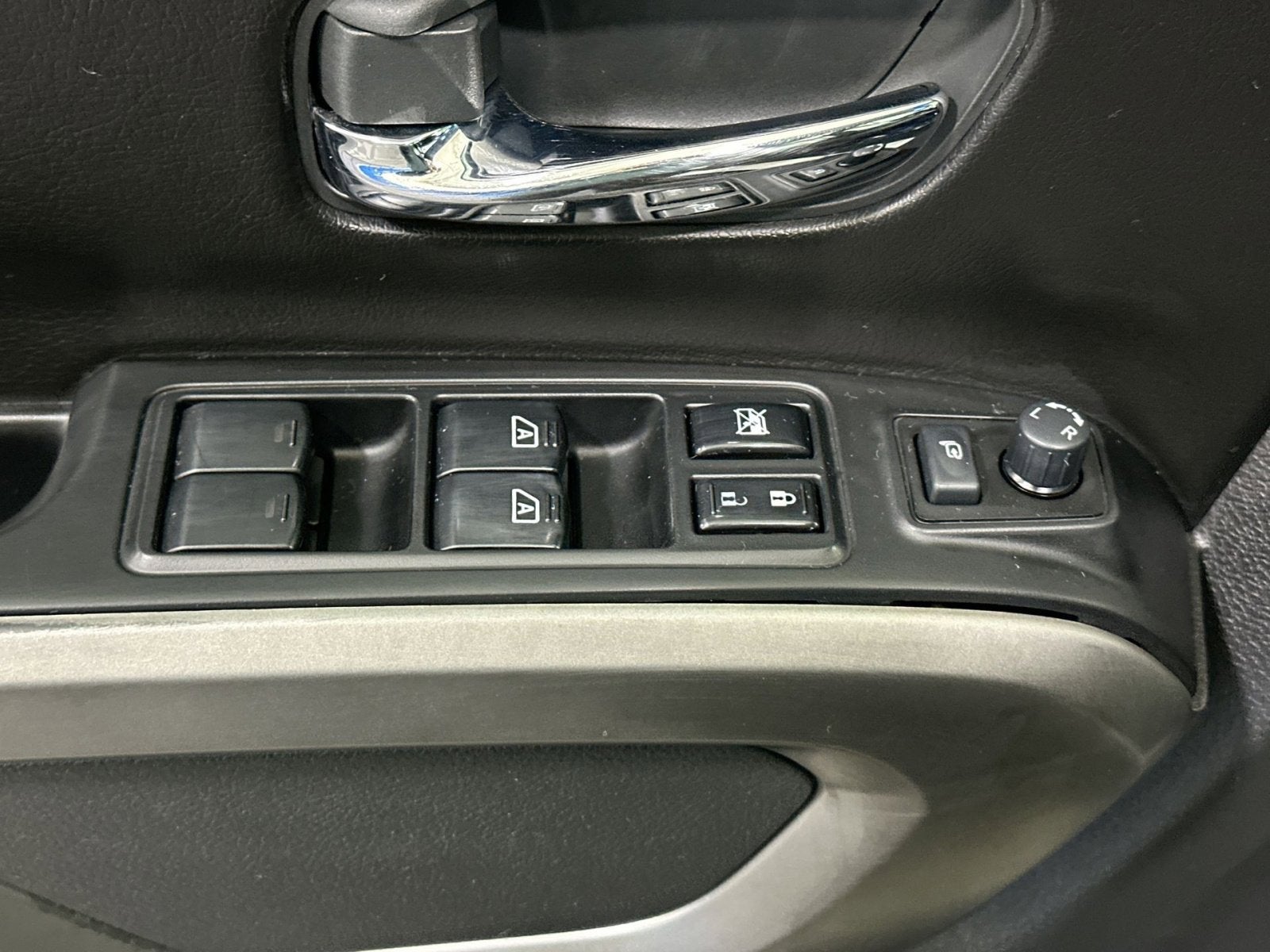 2015 Nissan Armada Platinum