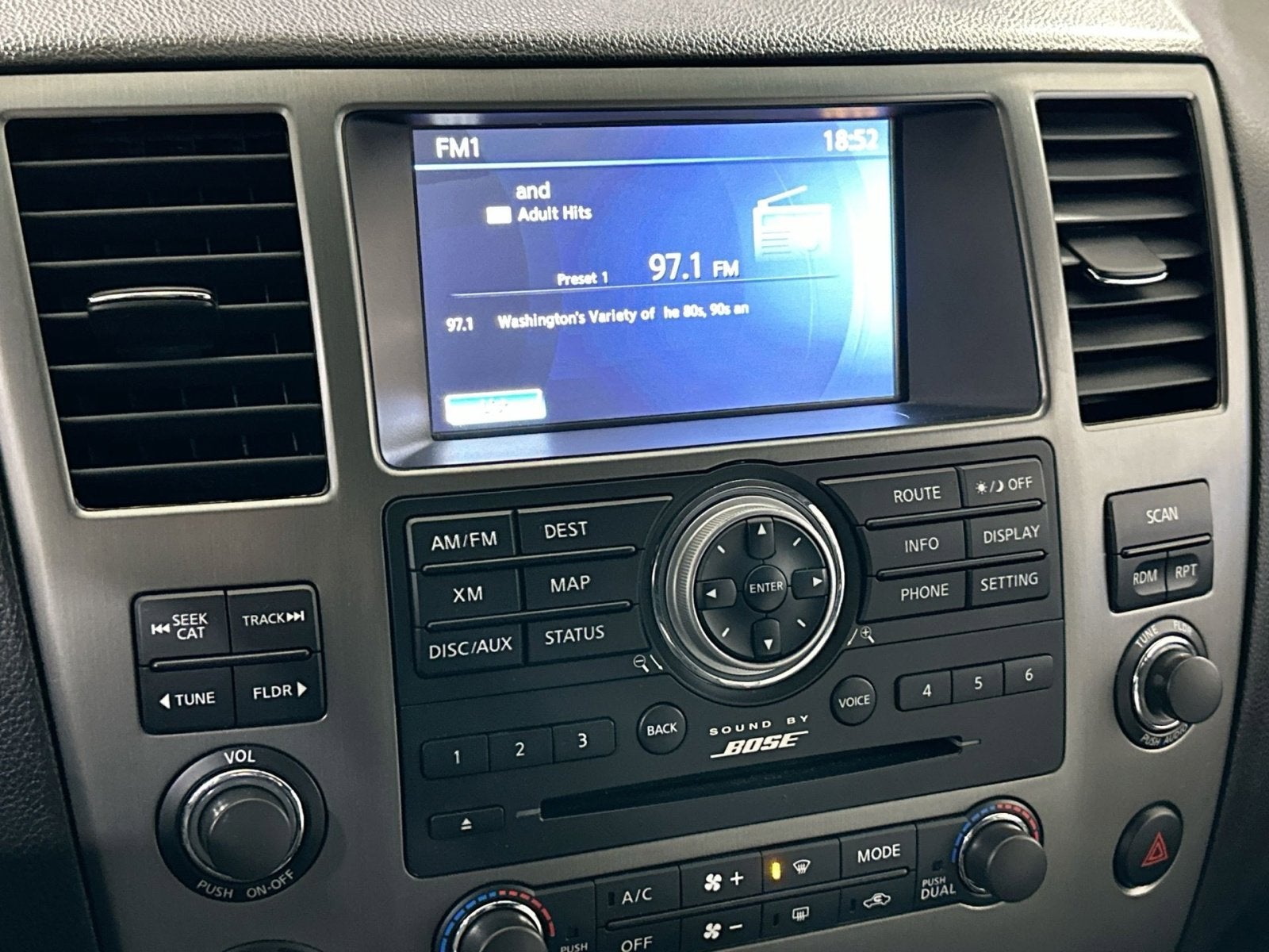 2015 Nissan Armada Platinum