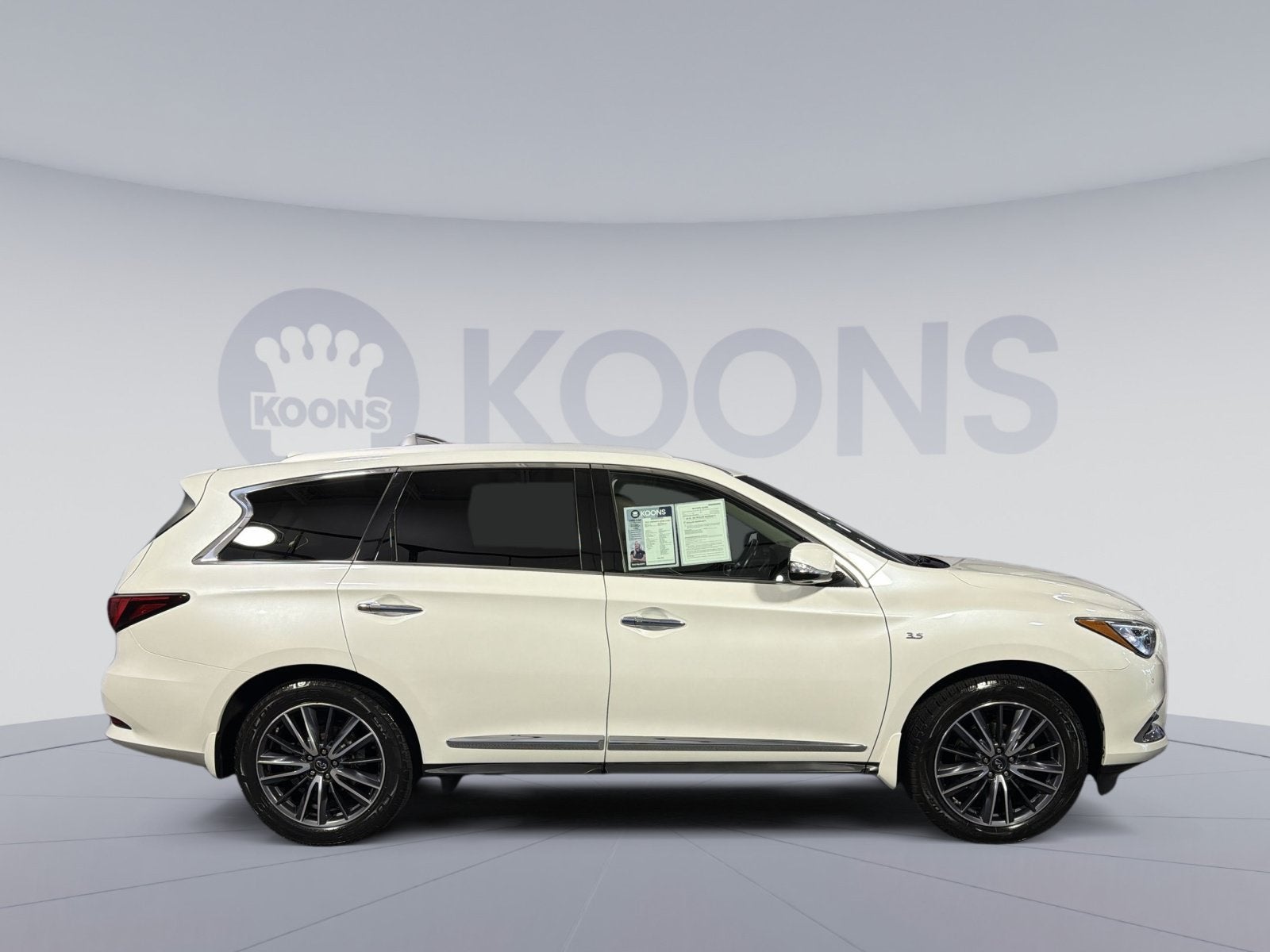 2019 INFINITI QX60 LUXE