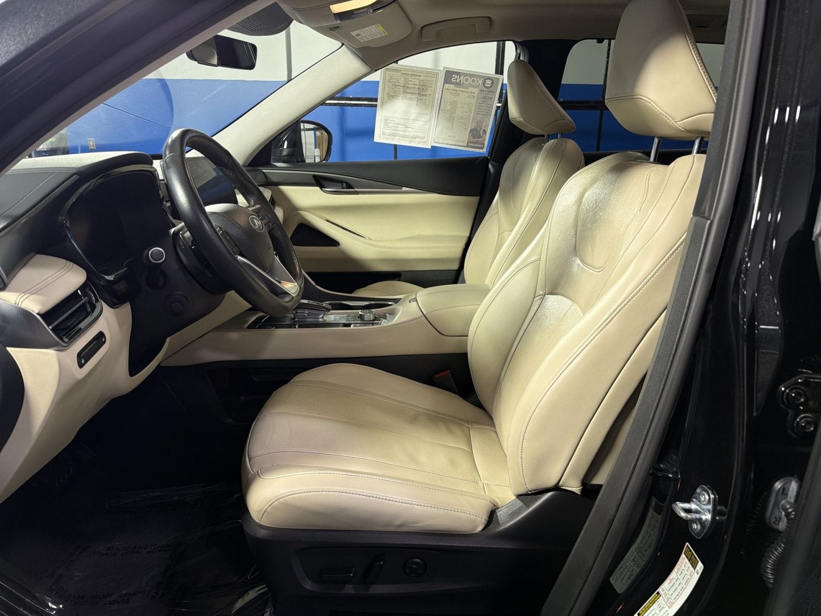 2023 INFINITI QX60 LUXE