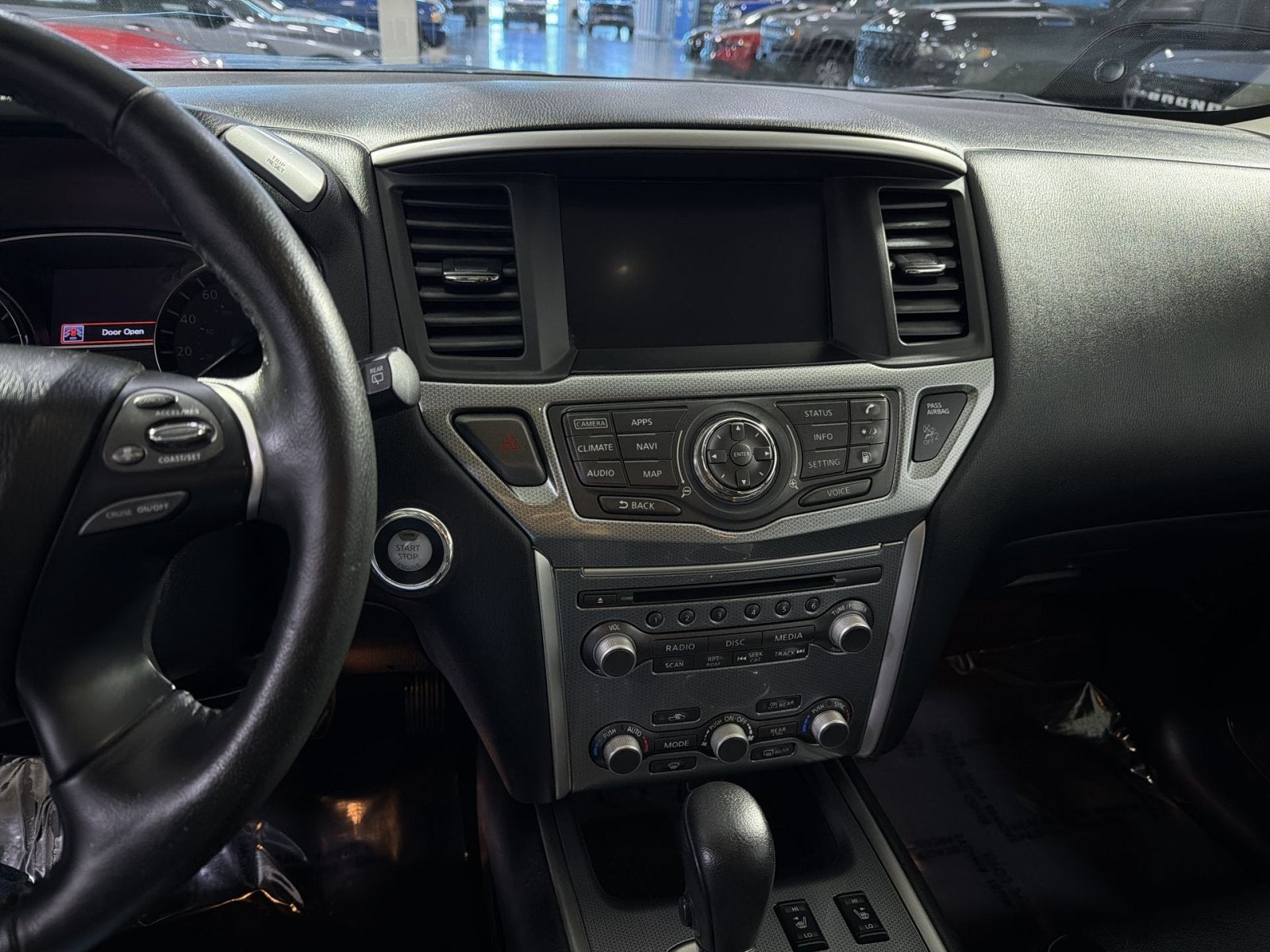 2020 Nissan Pathfinder SL