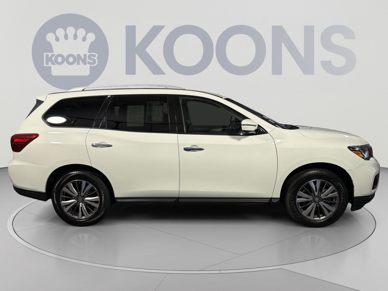 2020 Nissan Pathfinder SL
