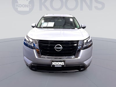 2022 Nissan Pathfinder SV