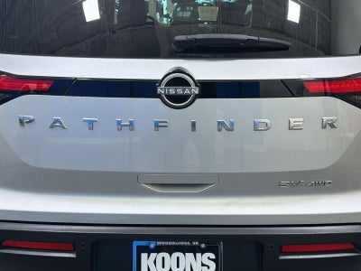 2022 Nissan Pathfinder SV