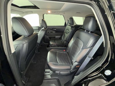 2023 Nissan Pathfinder Platinum