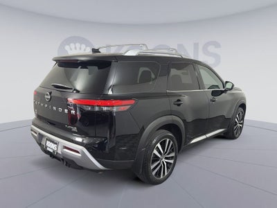 2023 Nissan Pathfinder Platinum