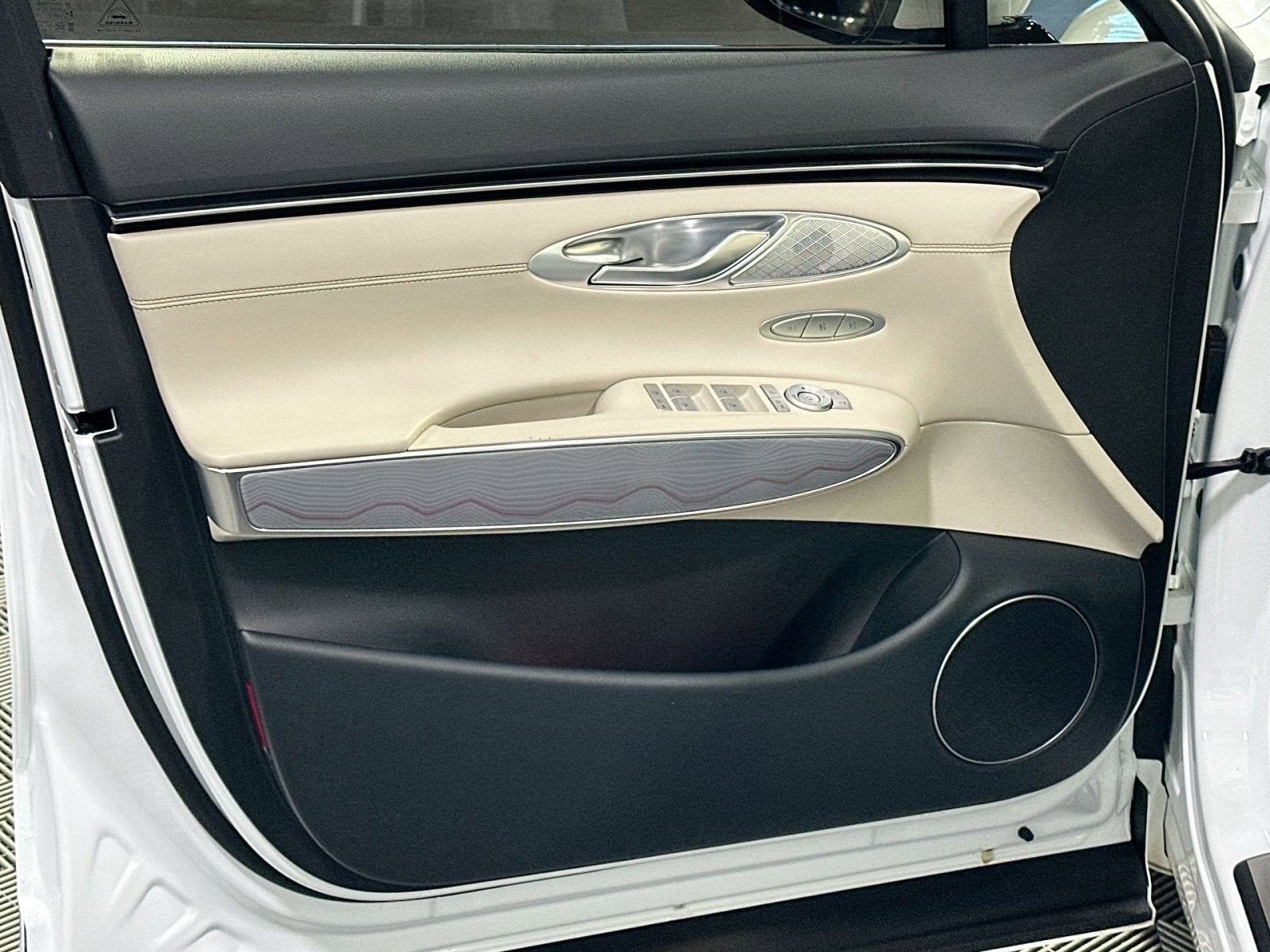 2024 Genesis GV70 2.5T