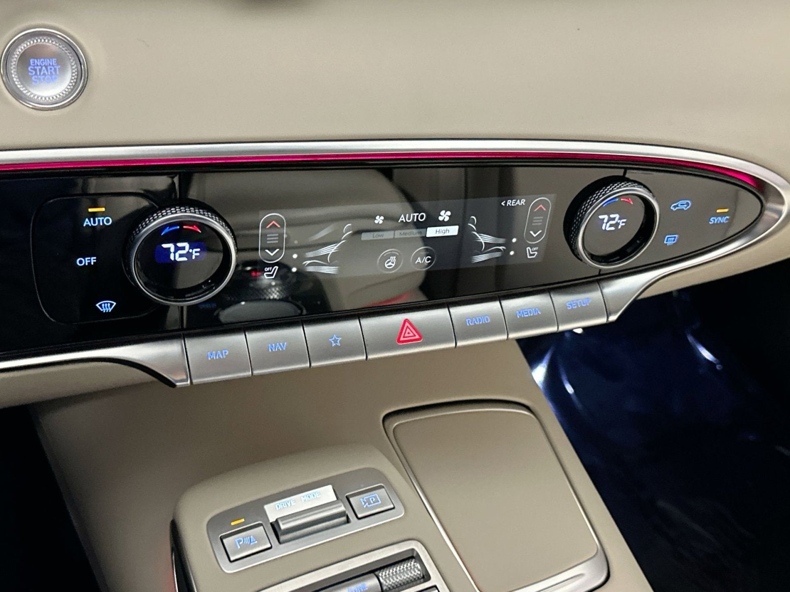 2024 Genesis GV70 2.5T