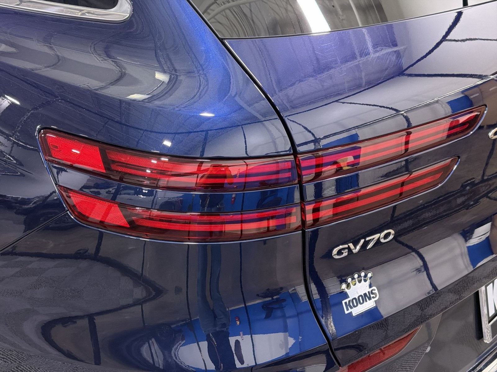 2026 Genesis GV70 2.5T Advanced