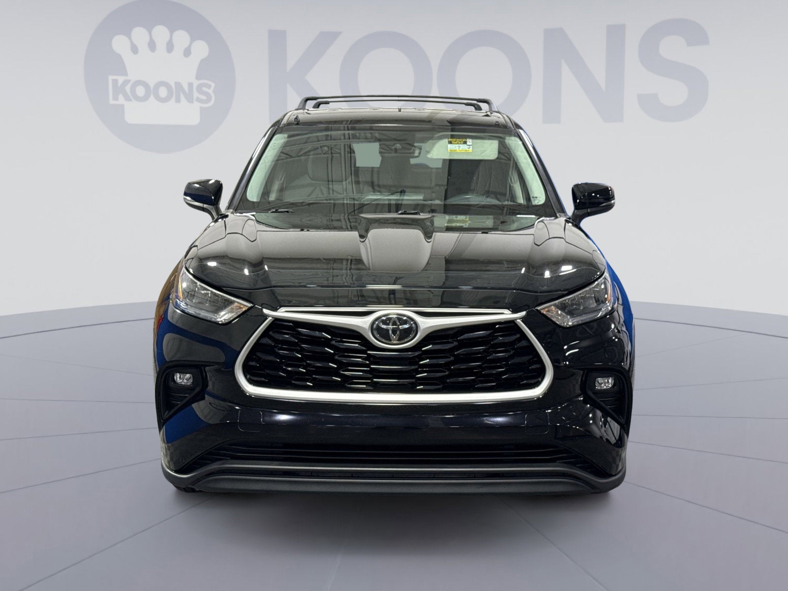 2020 Toyota Highlander LE