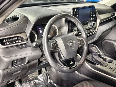 2020 Toyota Highlander LE