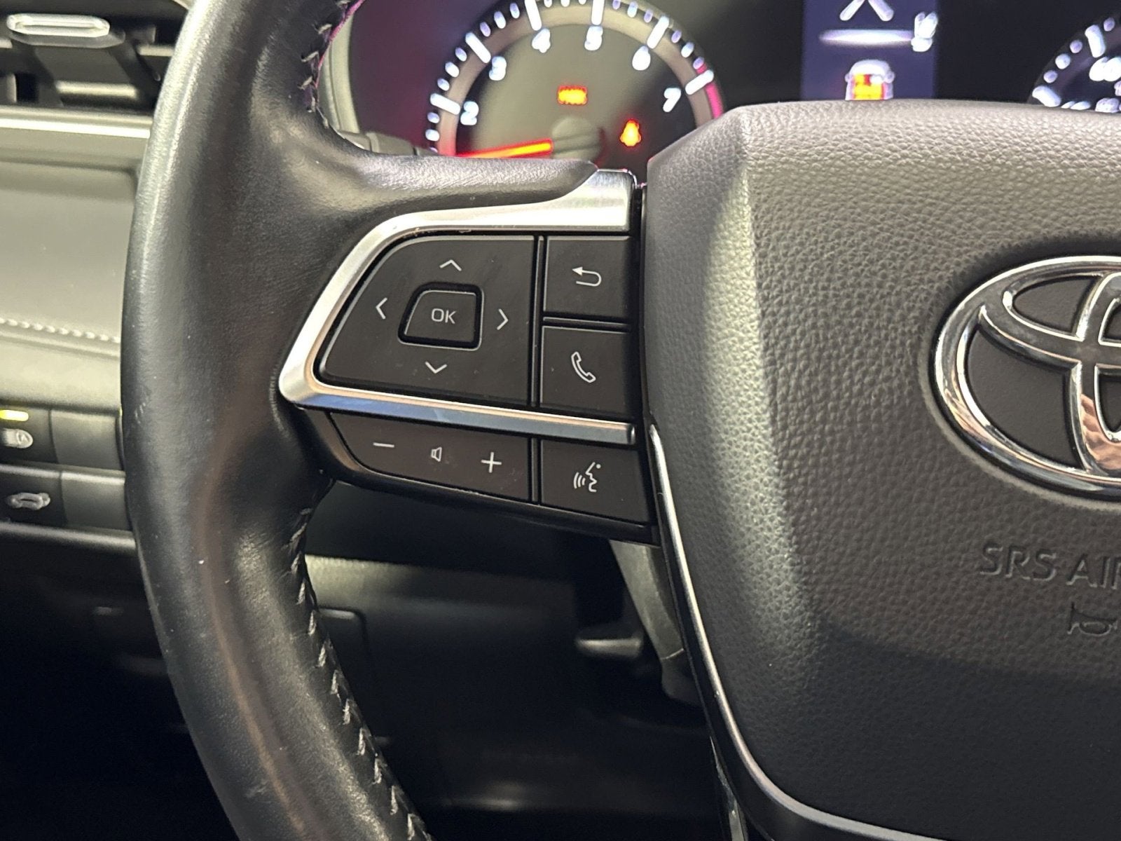 2020 Toyota Highlander LE