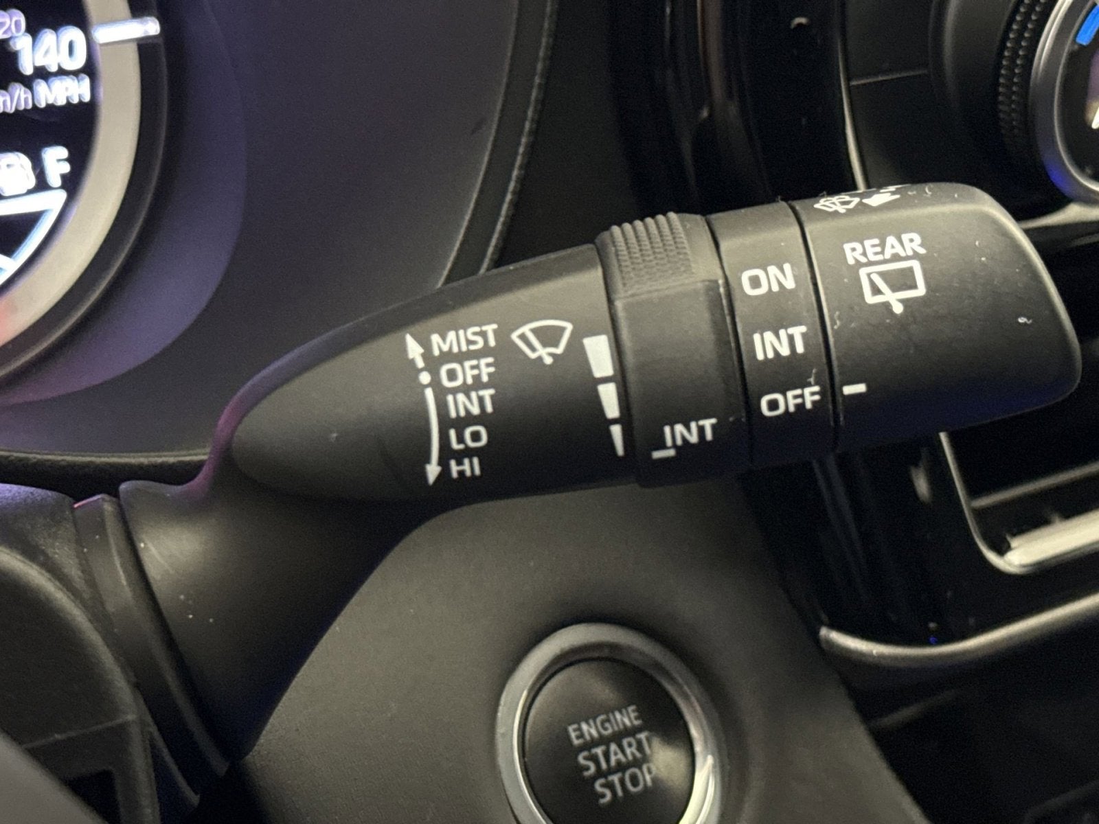 2020 Toyota Highlander LE