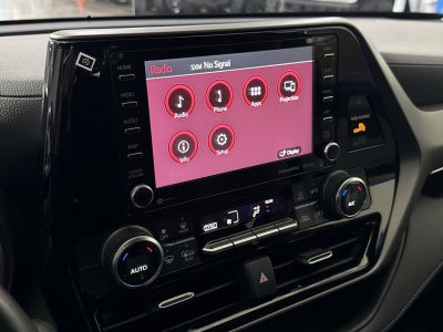 2020 Toyota Highlander LE