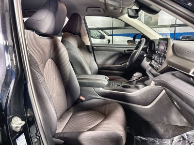 2020 Toyota Highlander LE