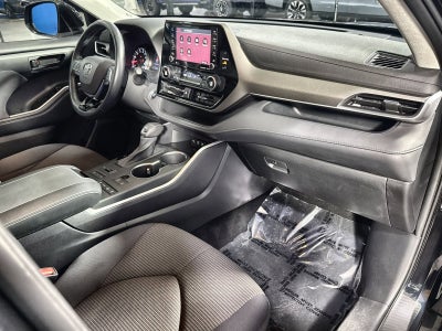 2020 Toyota Highlander LE