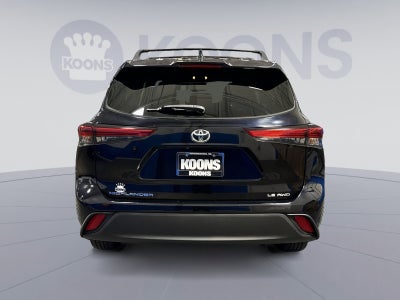 2020 Toyota Highlander LE
