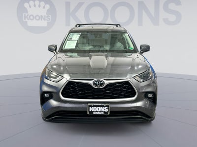 2022 Toyota Highlander LE