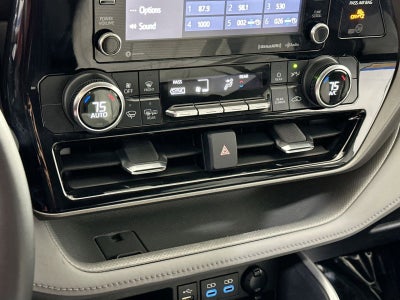 2022 Toyota Highlander LE