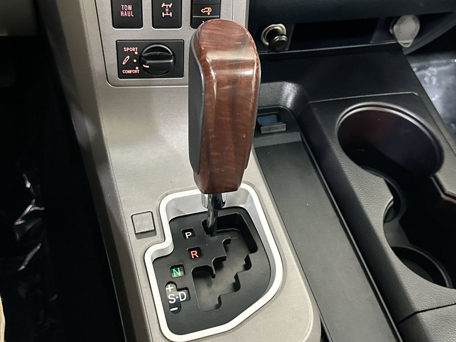 2017 Toyota Sequoia Platinum