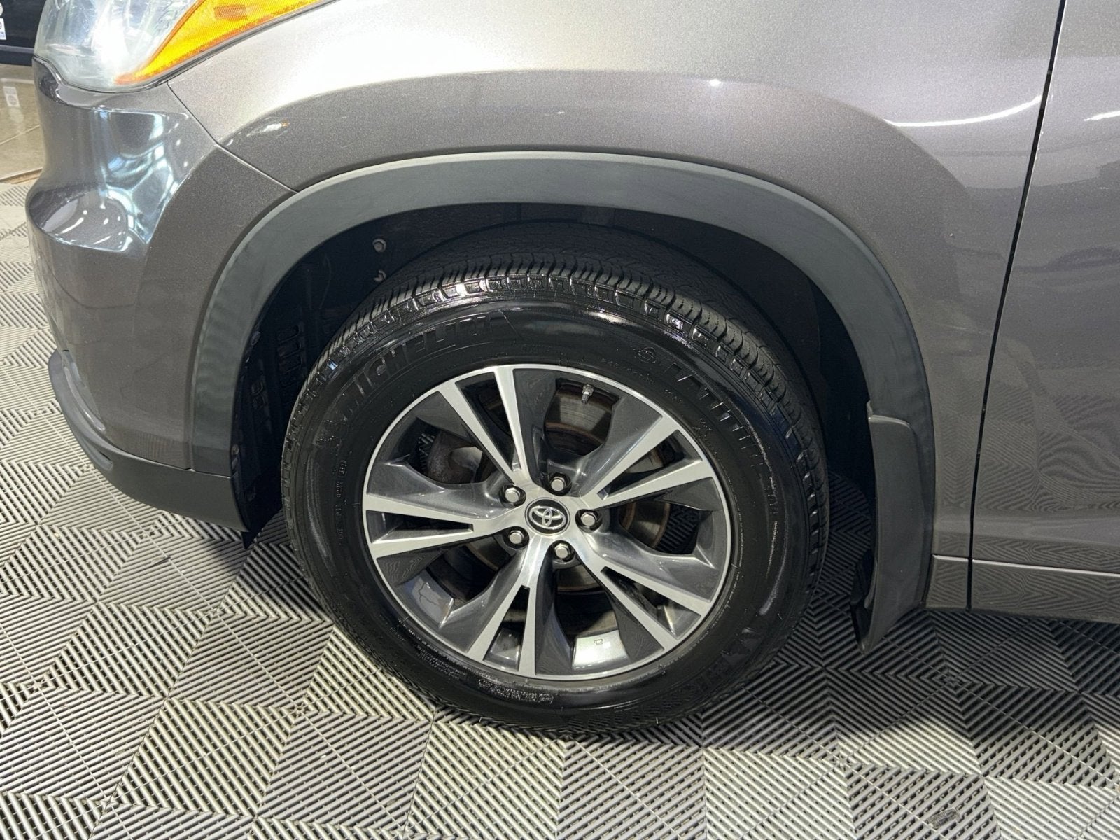 2016 Toyota Highlander XLE V6