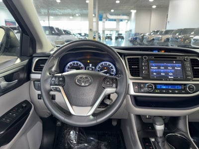 2016 Toyota Highlander XLE V6