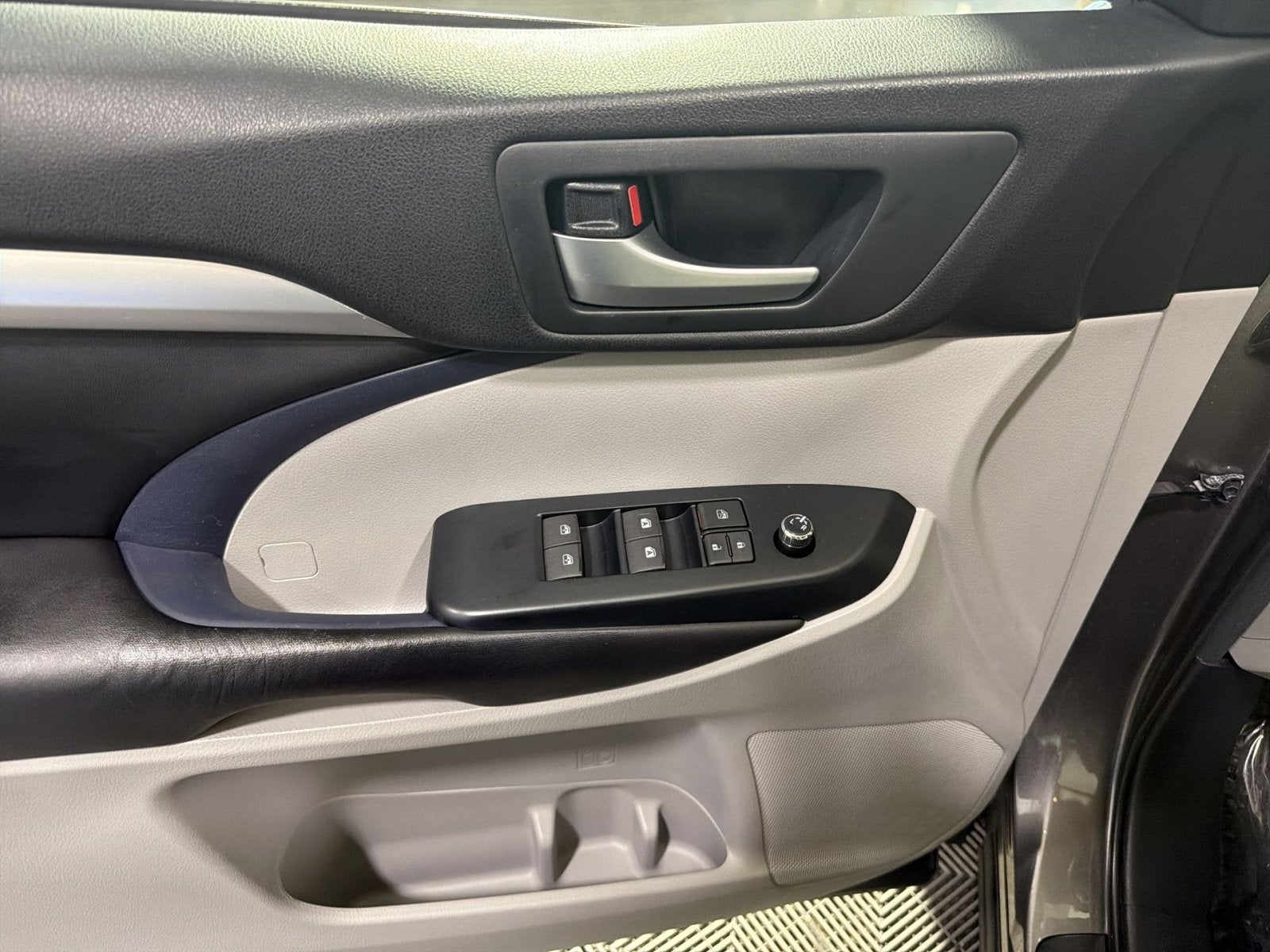 2016 Toyota Highlander XLE V6