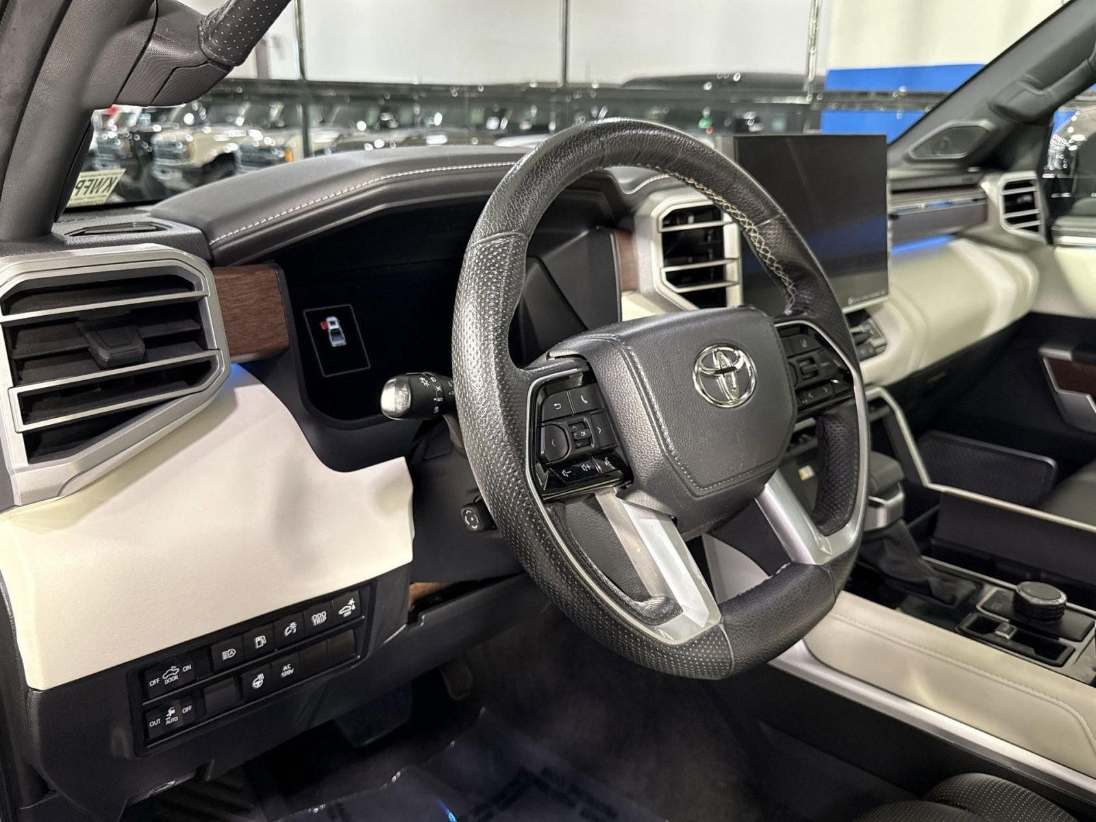 2023 Toyota Tundra Hybrid Capstone