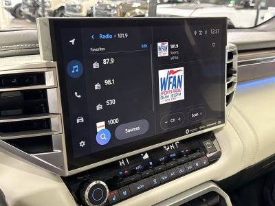 2023 Toyota Tundra Hybrid Capstone