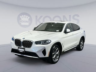 2024 BMW X4 xDrive30i