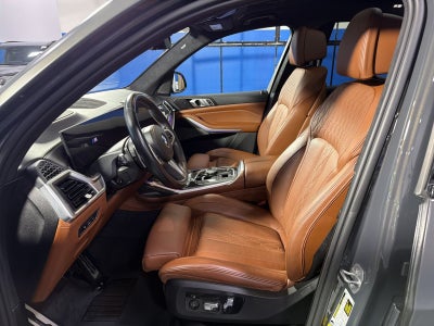 2024 BMW X7 M60i