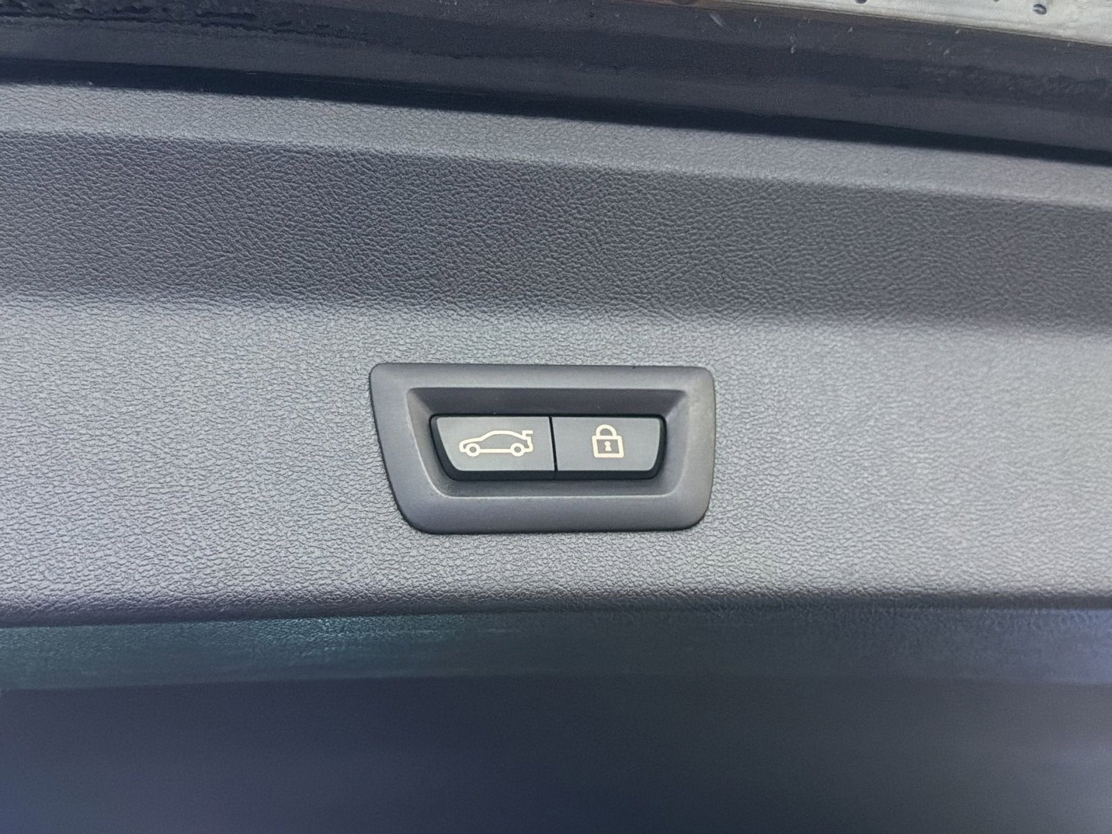 2023 BMW X3 M40i