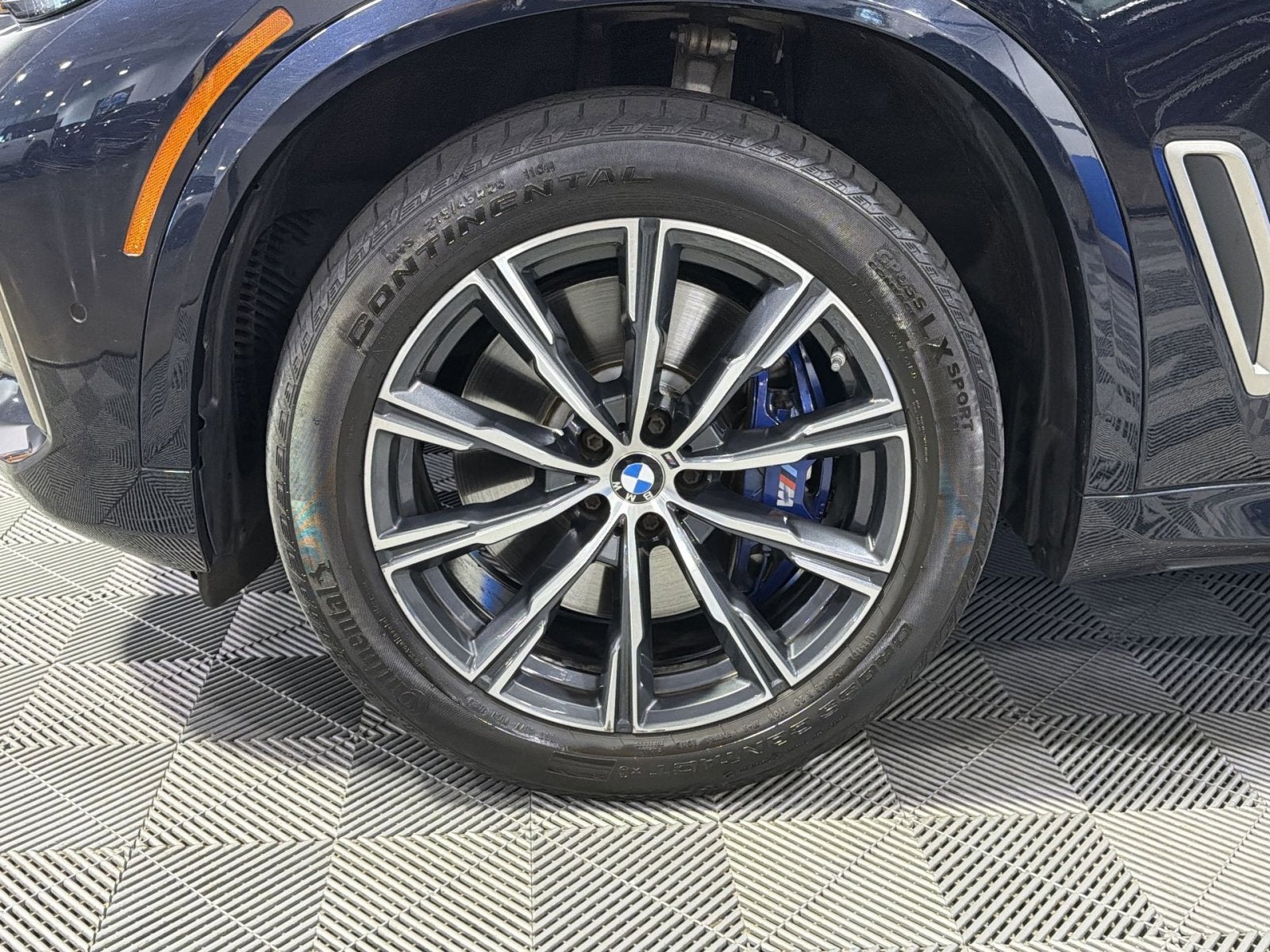 2021 BMW X5 M50i