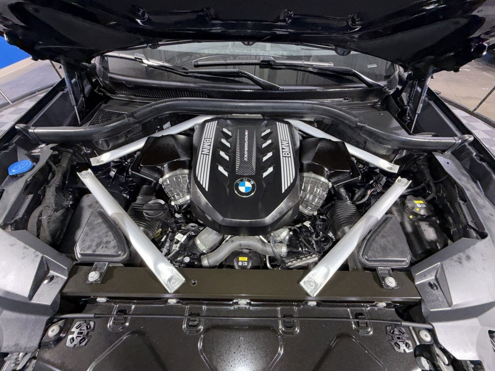2021 BMW X5 M50i