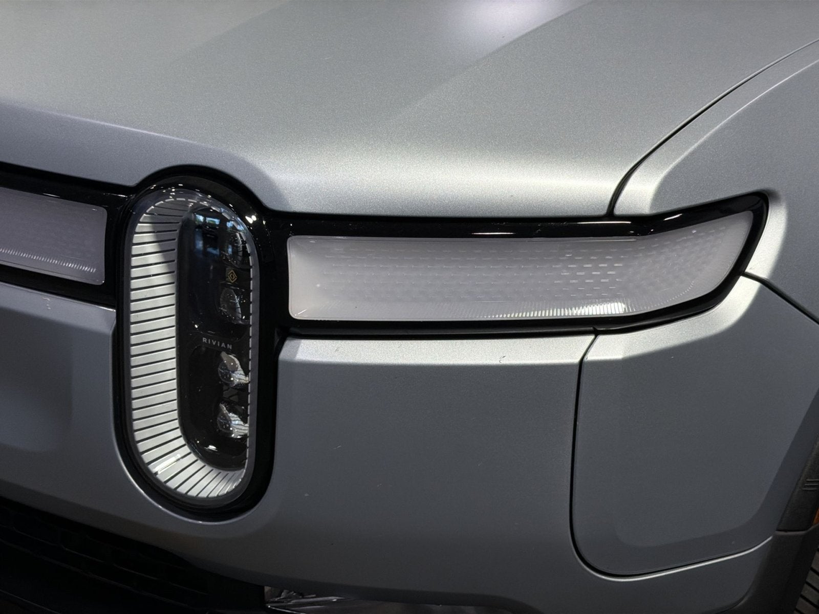 2024 Rivian R1T Adventure Dual Motor Standard Pack