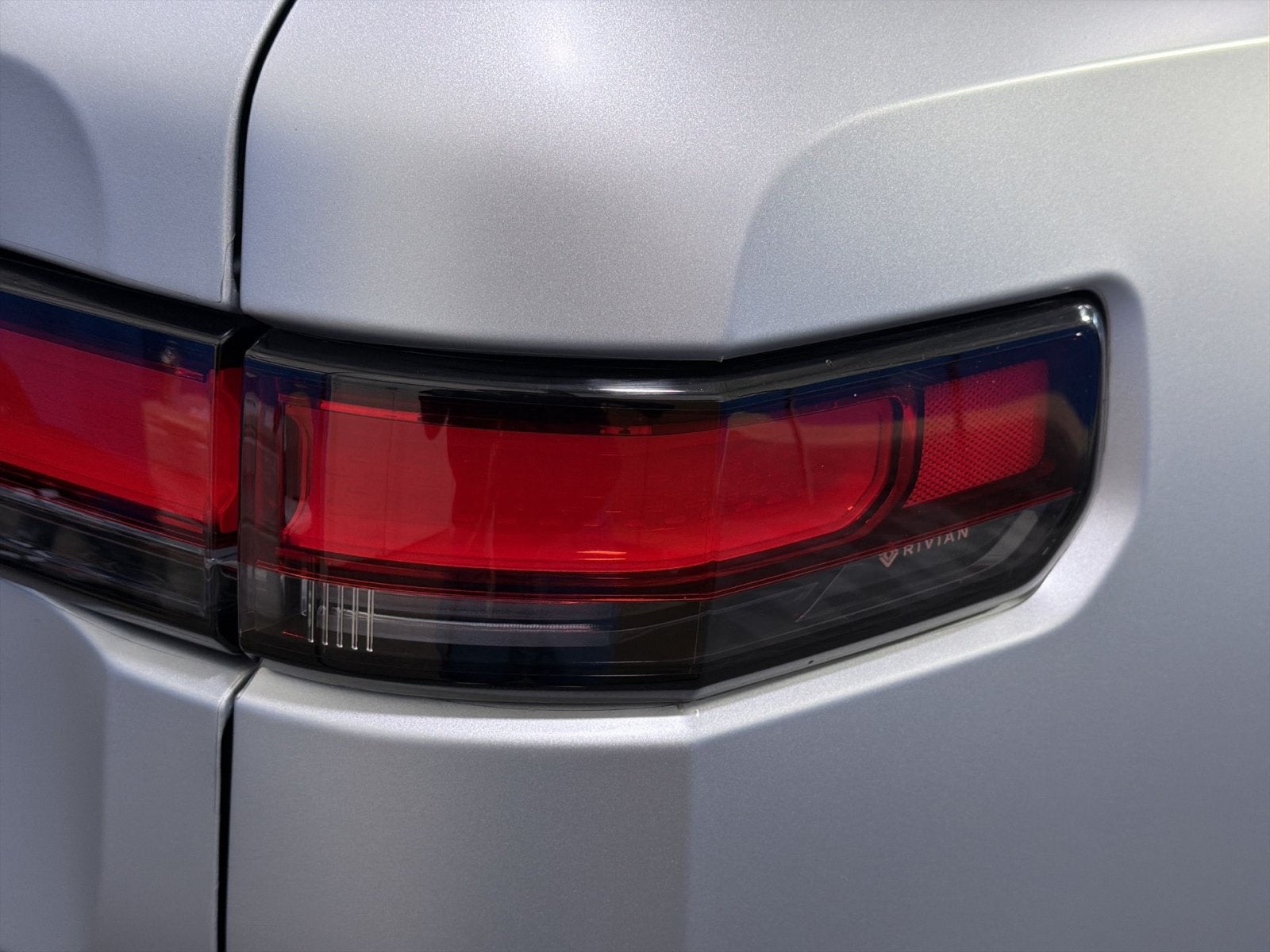 2024 Rivian R1T Adventure Dual Motor Standard Pack