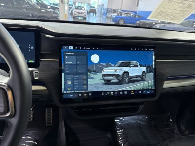 2024 Rivian R1T Adventure Dual Motor Standard Pack