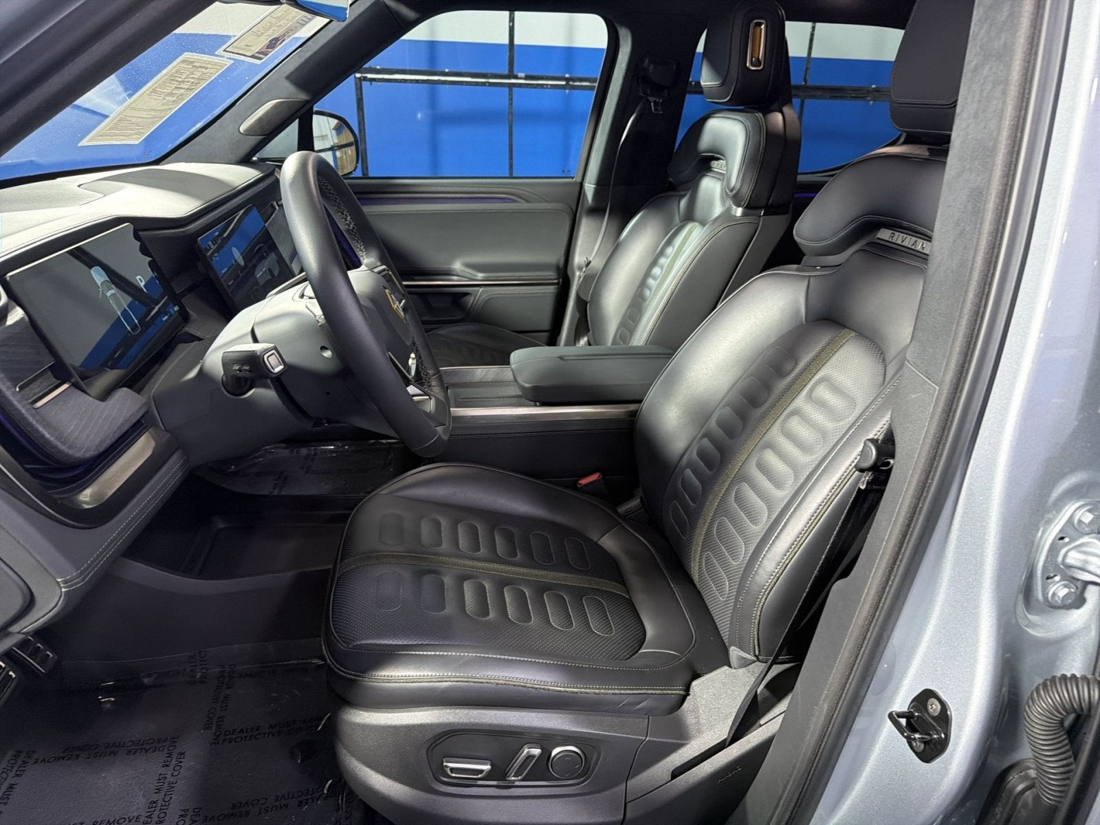 2024 Rivian R1T Adventure Dual Motor Standard Pack