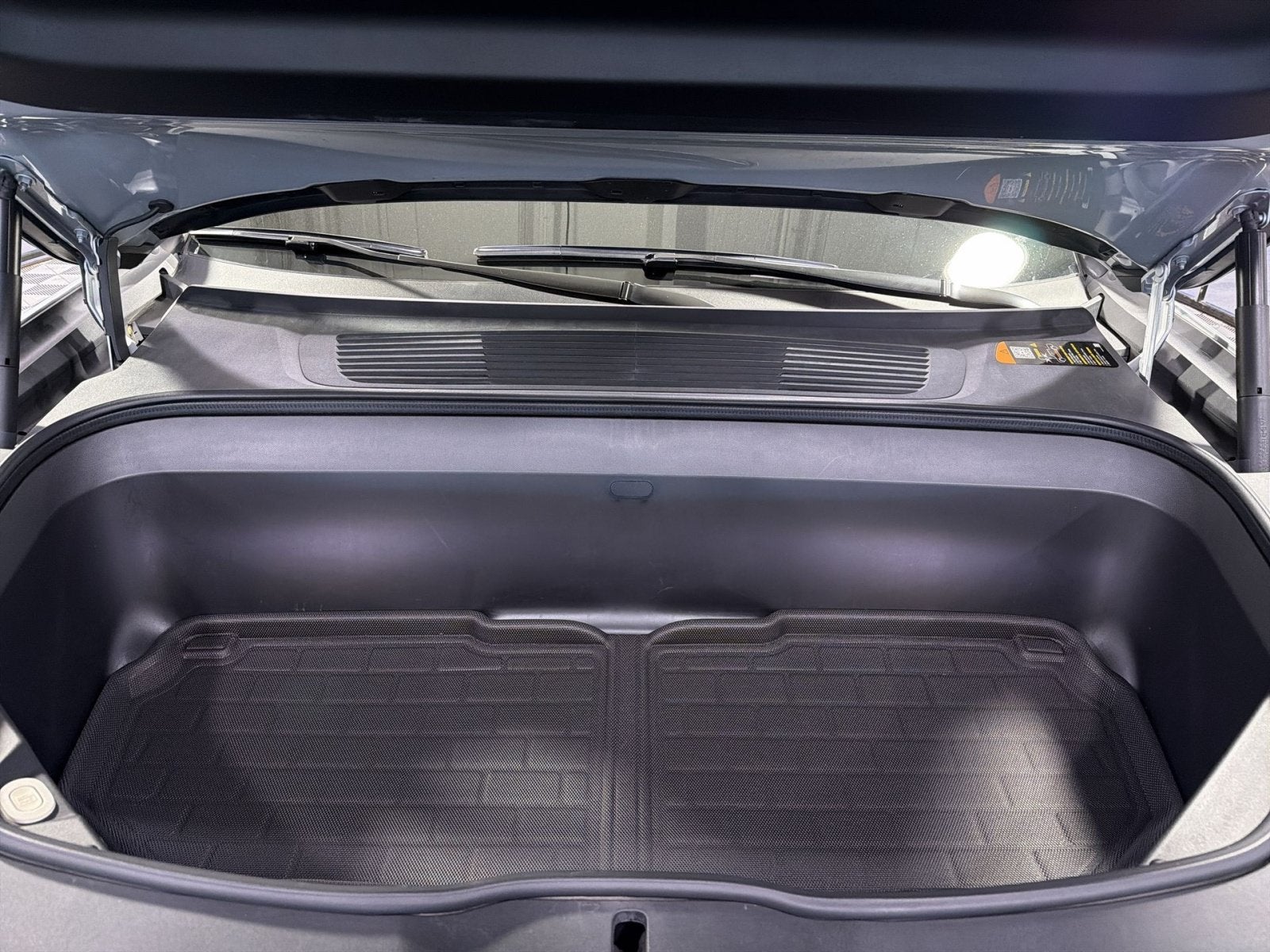 2024 Rivian R1T Adventure Dual Motor Standard Pack