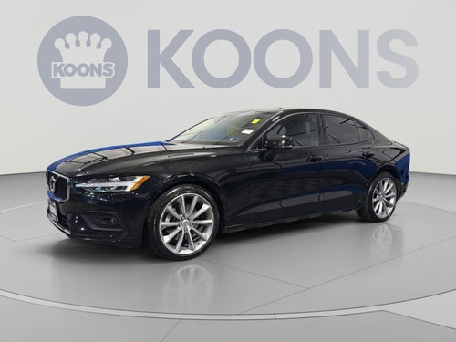 2021 Volvo S60 T5 Momentum