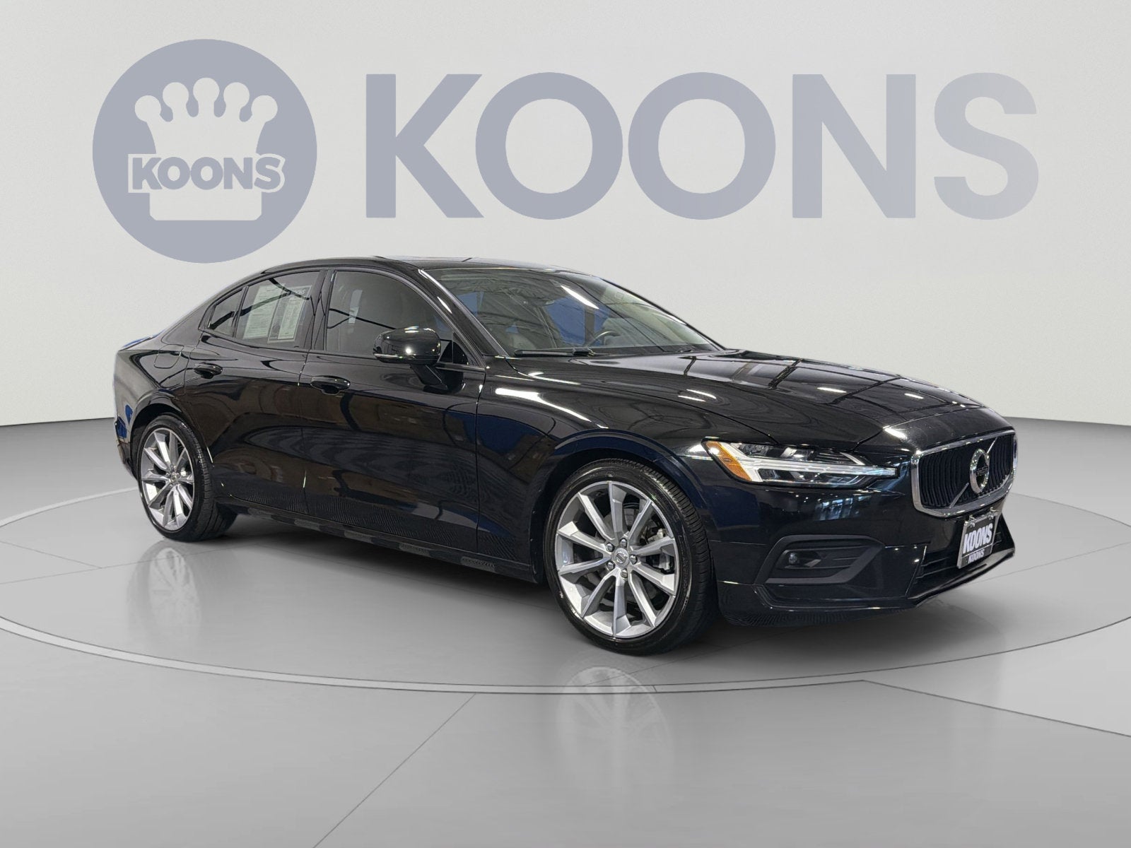 2021 Volvo S60 T5 Momentum