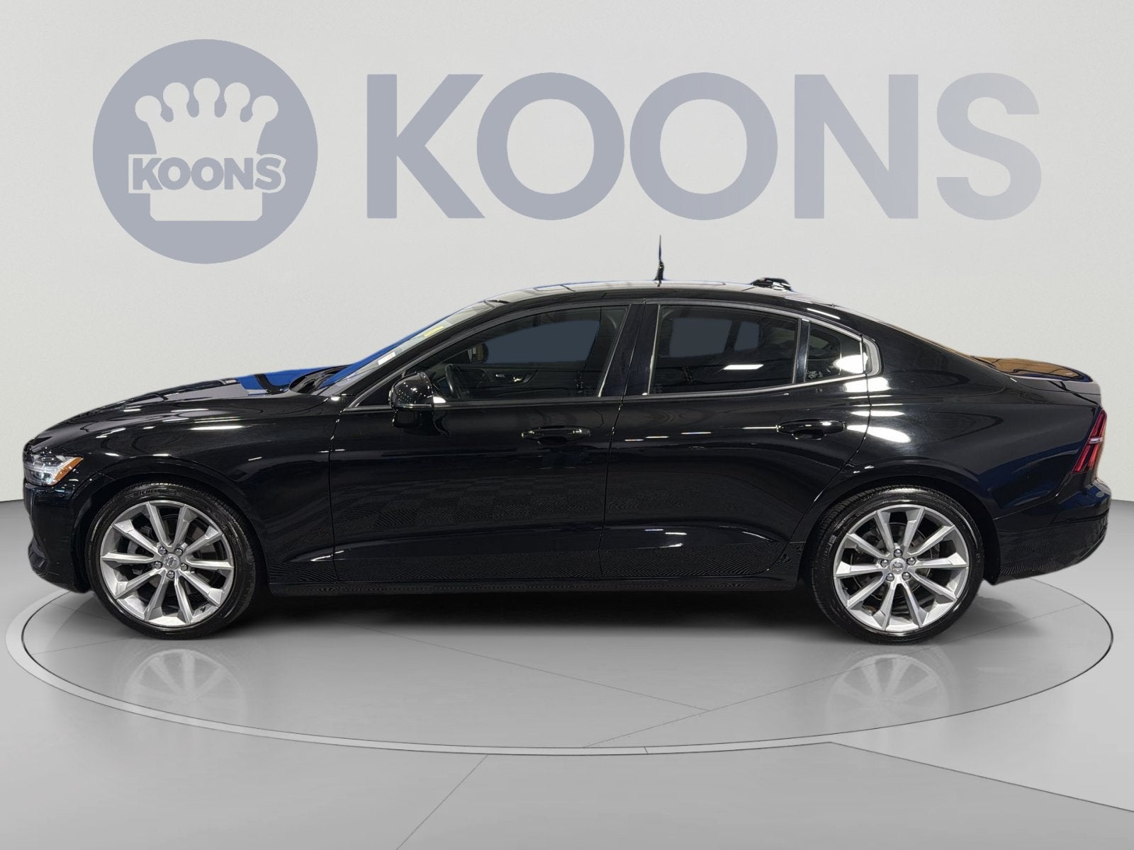 2021 Volvo S60 T5 Momentum