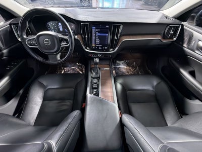 2021 Volvo S60 T5 Momentum