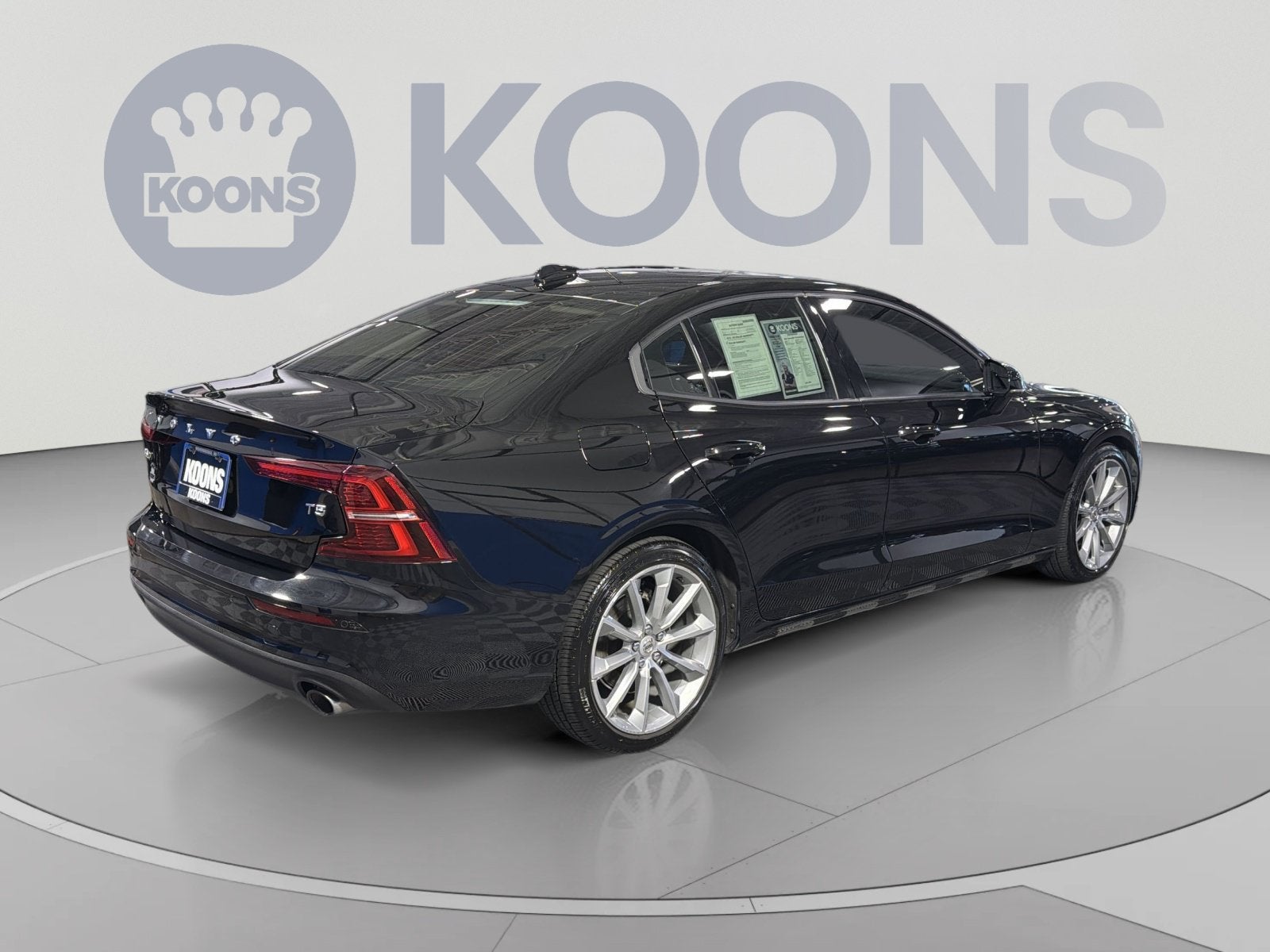 2021 Volvo S60 T5 Momentum