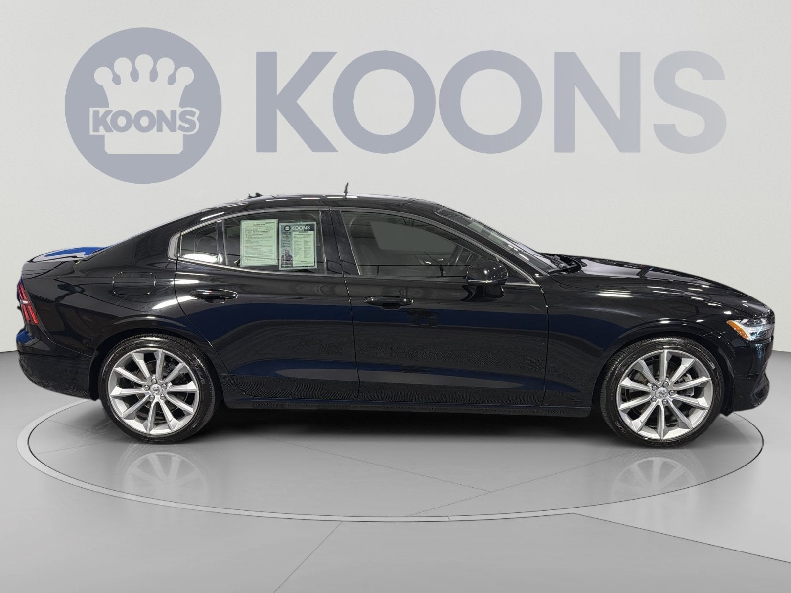 2021 Volvo S60 T5 Momentum