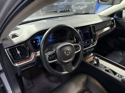 2024 Volvo S60 B5 Plus Dark Theme